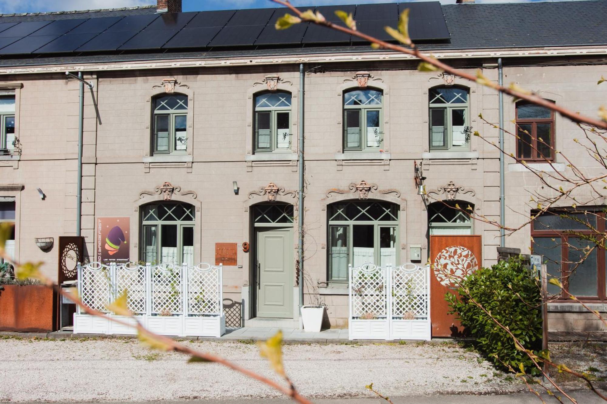 Maison D'Hote Les Notes Endormies Suite Le Refuge Walcourt Exterior photo