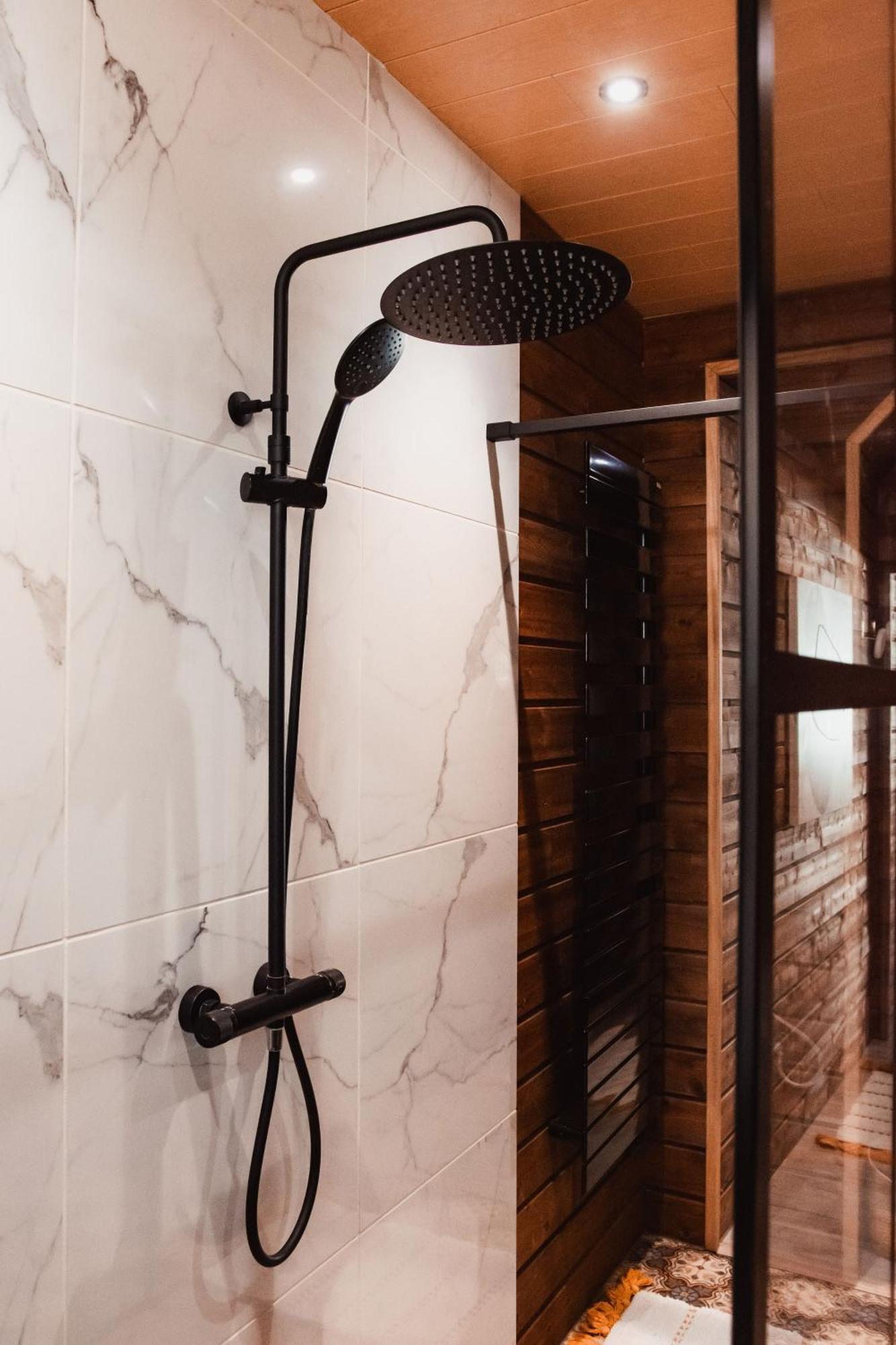 Maison D'Hote Les Notes Endormies Suite Le Refuge Walcourt Exterior photo