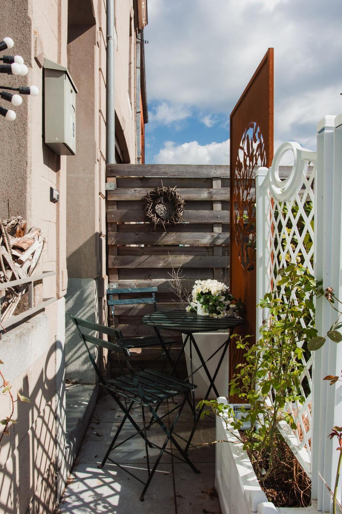 Maison D'Hote Les Notes Endormies Suite Le Refuge Walcourt Exterior photo